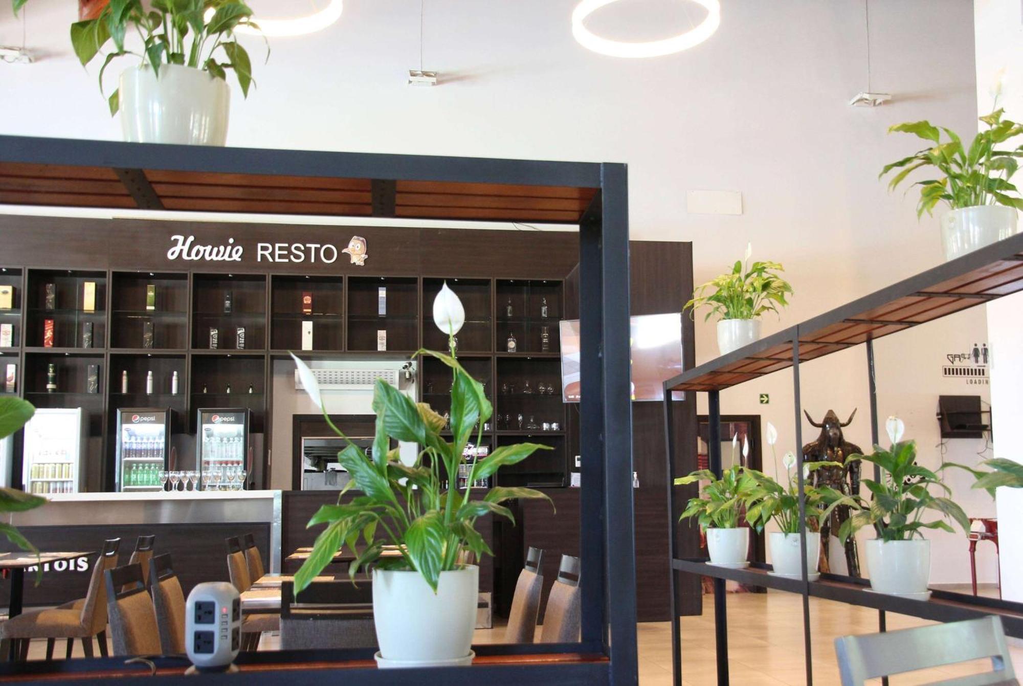 Hotel Howard Johnson Plaza Villa Carlos Paz 4*