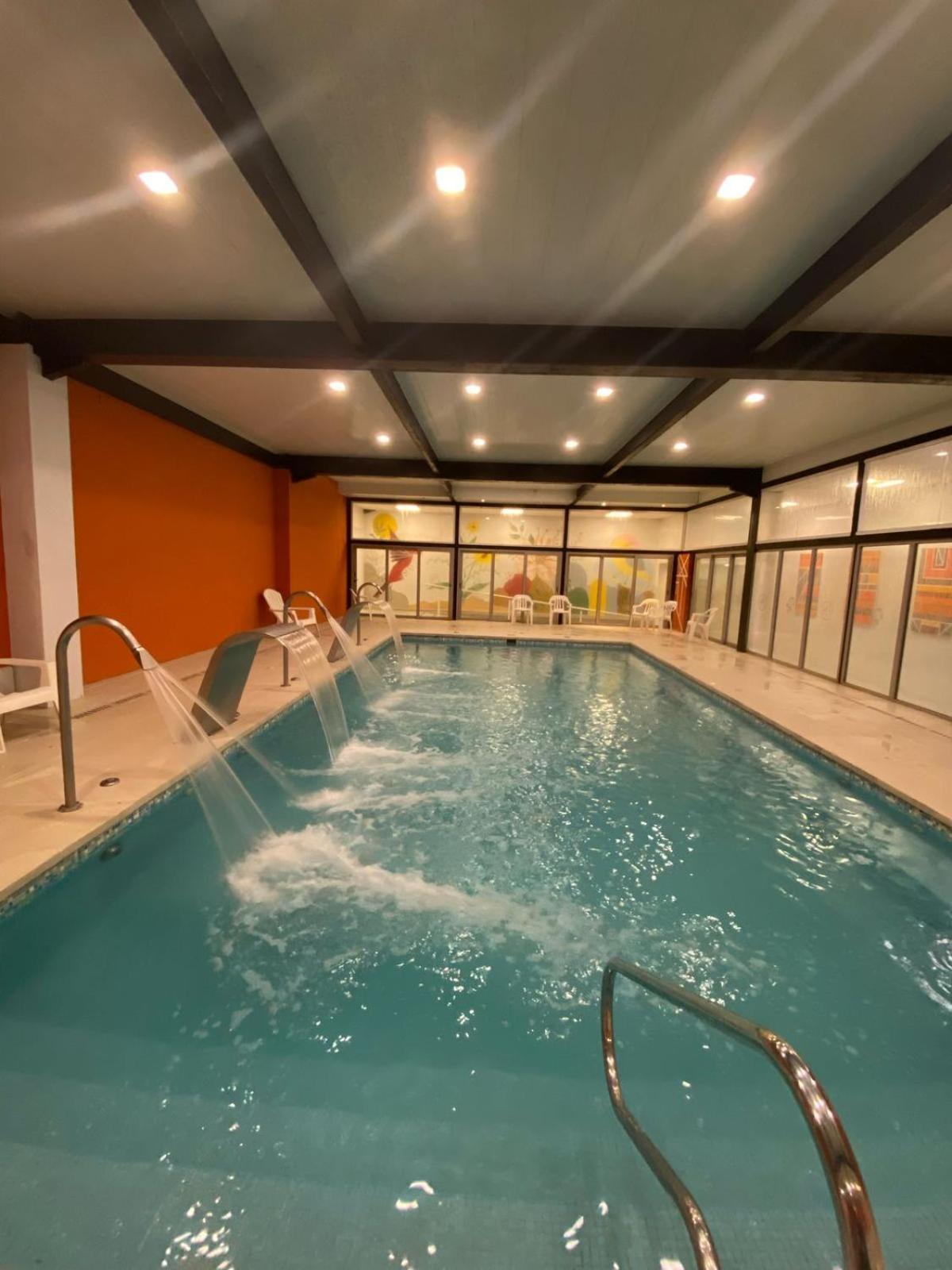 Howard Johnson Plaza Villa Carlos Paz Hotel 4*