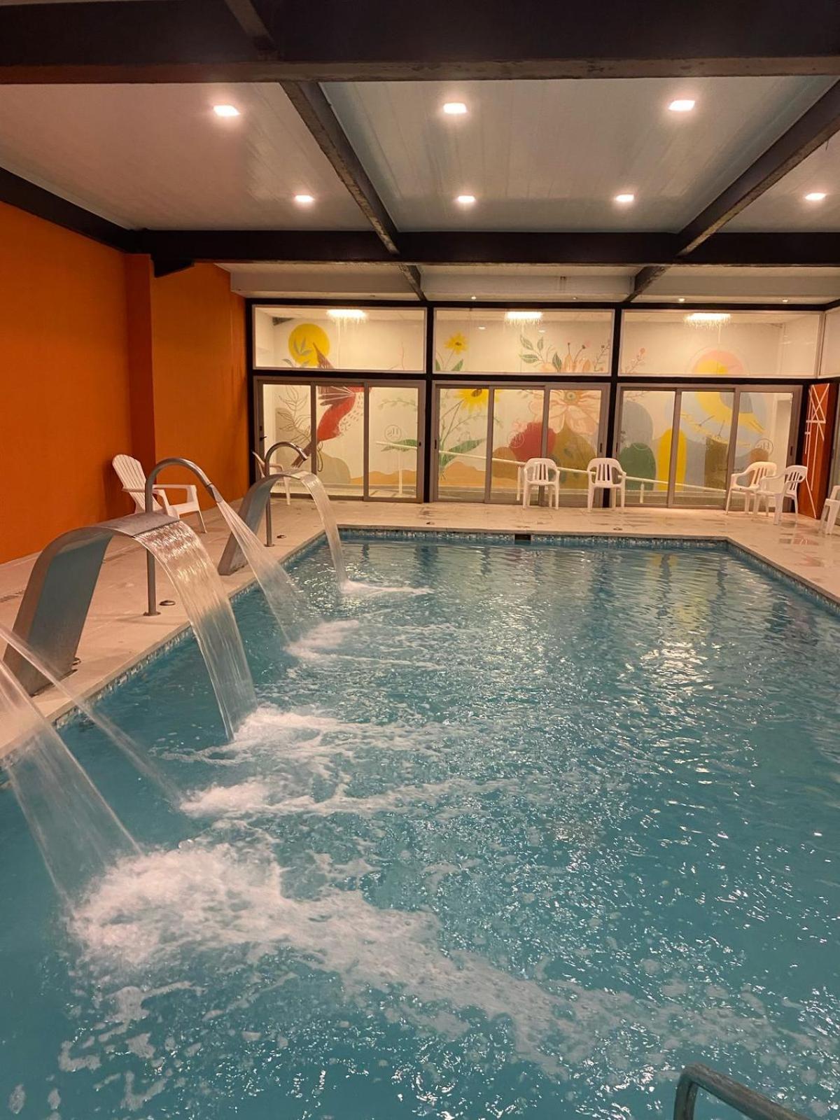 Hotel Howard Johnson Plaza Villa Carlos Paz 4*